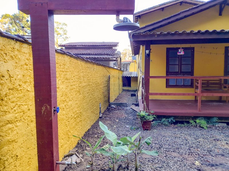 Casa charmosa e confortável em Camburi - À VENDA Sertão do Piavú São Sebastião - 