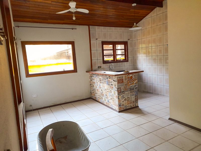Casa charmosa e confortável em Camburi - À VENDA Sertão do Piavú São Sebastião - 