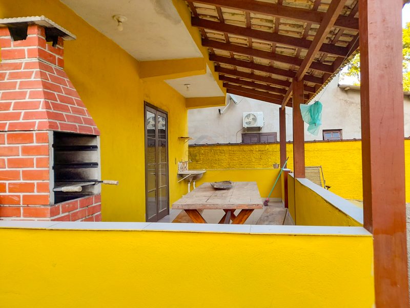 Casa charmosa e confortável em Camburi - À VENDA Sertão do Piavú São Sebastião - 