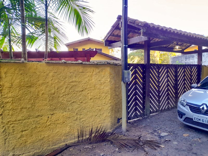 Casa charmosa e confortável em Camburi - À VENDA Sertão do Piavú São Sebastião - 
