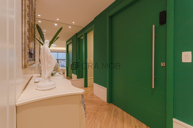 Apartamento com 222,7 m², com 3 suítes, 2 elevadores, 4 garagens no Bairro Jardim Europa Avenida Ferdinand Kisslinger Porto Alegre - 