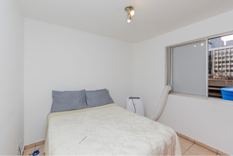 Apartamento  a venda - Vila Olimpia - 3 dormitórios 70m² Helena São Paulo - 