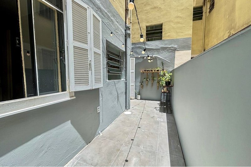 Apartamento SL 324 Apto 612481023-67 1 dormitório 45m² Laurindo Porto Alegre - 
