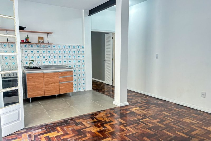 Apartamento SL 324 Apto 612481023-67 1 dormitório 45m² Laurindo Porto Alegre - 