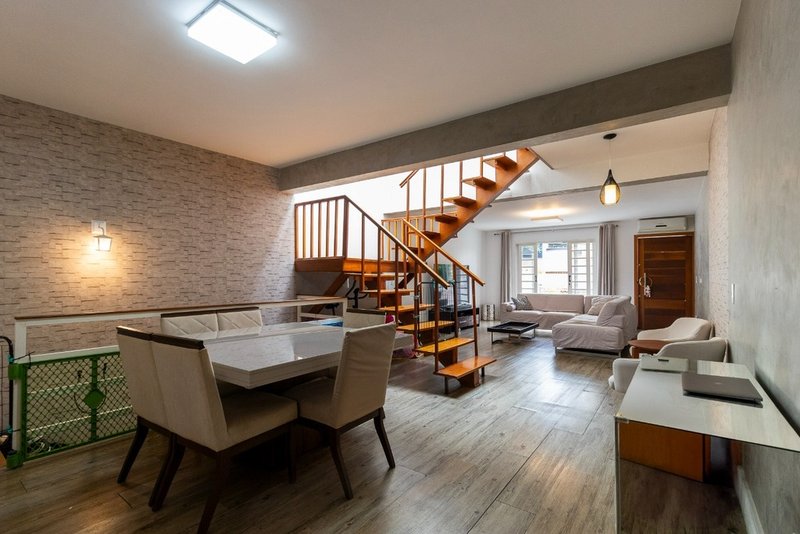 Casa a venda - Vila Mariana - 3 suítes 243m² Pageú São Paulo - 
