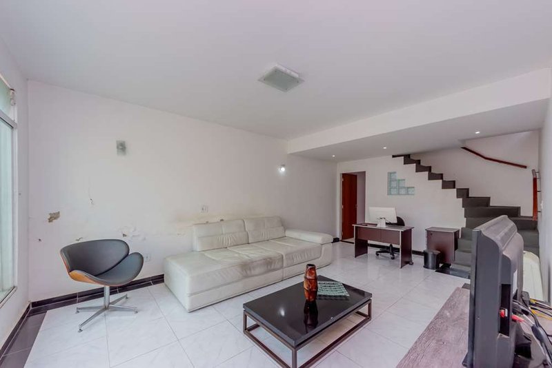 Casa a venda - Santo Amaro - 1 suíte 132m² Guaxatuba São Paulo - 