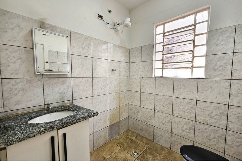 Casa a venda - Vila Guarani - 4 dormitórios 116m² do Café São Paulo - 