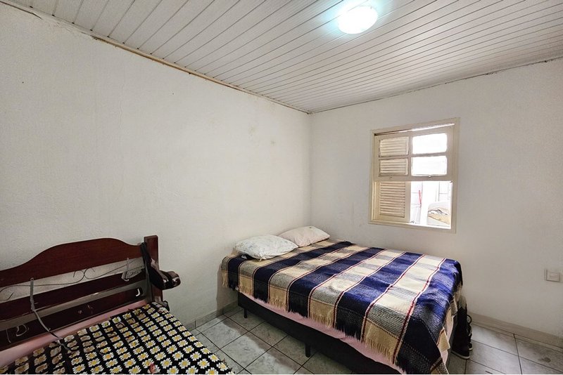 Casa a venda - Vila Guarani - 4 dormitórios 116m² do Café São Paulo - 