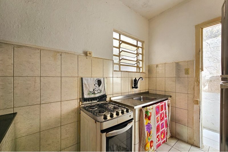 Casa a venda - Vila Guarani - 4 dormitórios 116m² do Café São Paulo - 