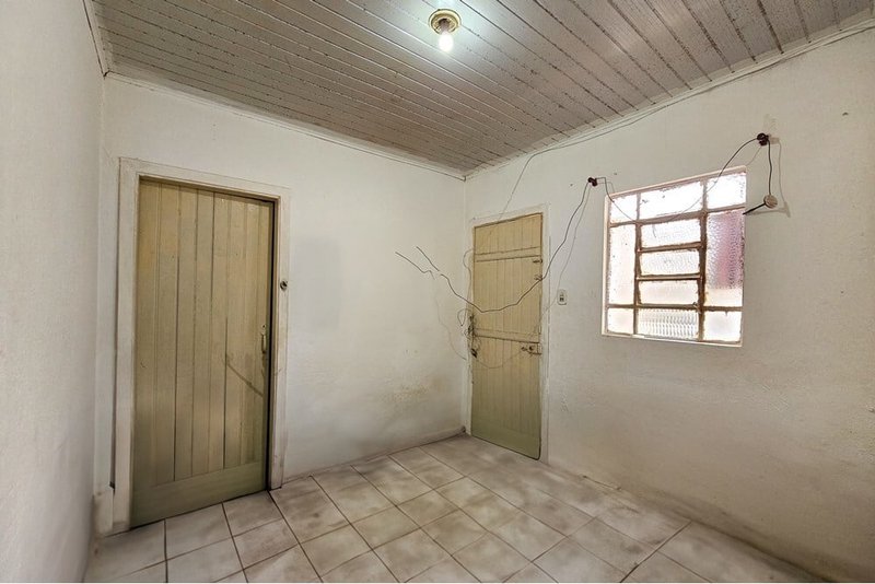 Casa a venda - Vila Guarani - 4 dormitórios 116m² do Café São Paulo - 