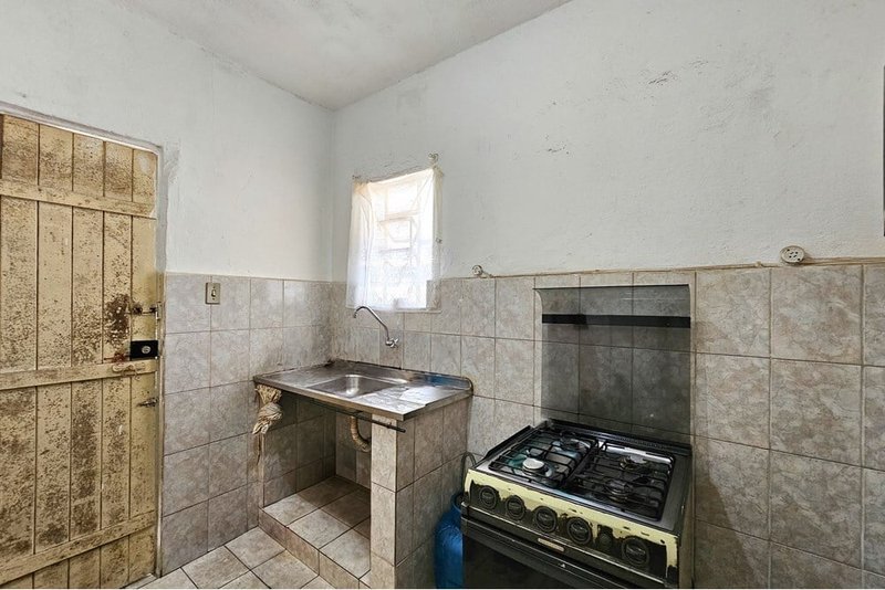 Casa a venda - Vila Guarani - 4 dormitórios 116m² do Café São Paulo - 