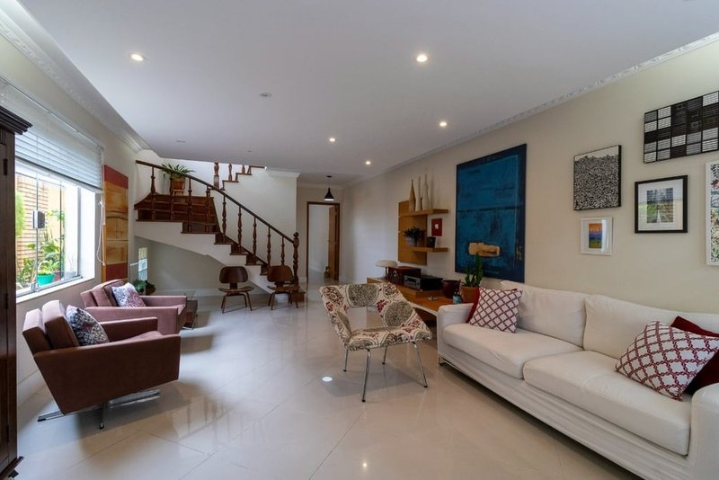 Casa a venda - Vila Guarani - 3 suítes 318m² Leonardo da Vinci São Paulo - 