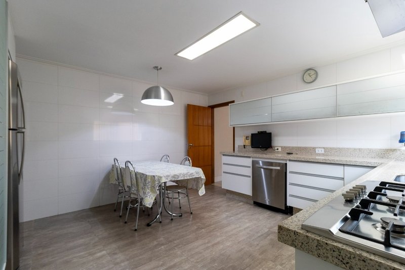 Casa a venda - Vila Guarani - 3 suítes 318m² Leonardo da Vinci São Paulo - 