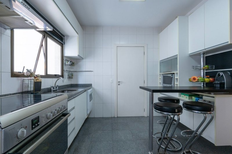 Apartamento a venda - Vila Clementino - 3 suítes 126m² Guapiaçu São Paulo - 