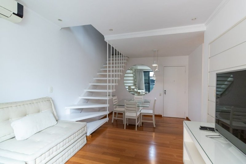 Cobertura Duplex a venda - Itaim Bibi - 1 suíte 70m² Jesuíno Arruda São Paulo - 