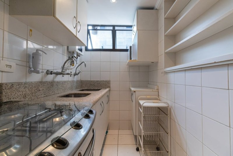 Cobertura Duplex a venda - Itaim Bibi - 1 suíte 70m² Jesuíno Arruda São Paulo - 