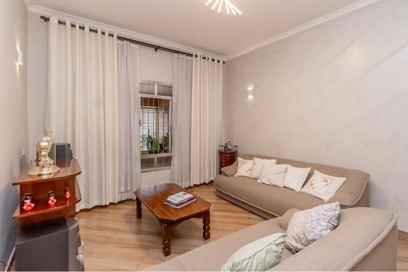 Casa a venda - Jardim Vila Formosa - 3 dormitórios 206m² Oliveira Coutinho São Paulo - 