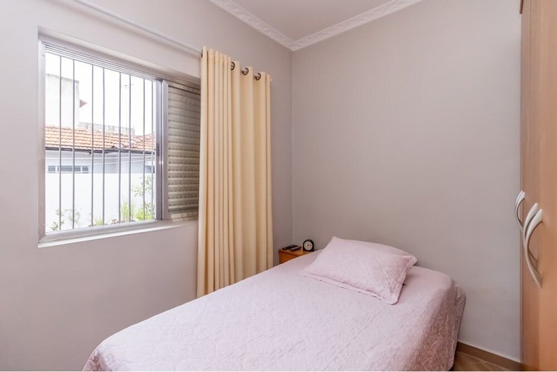 Casa a venda - Jardim Vila Formosa - 3 dormitórios 206m² Oliveira Coutinho São Paulo - 