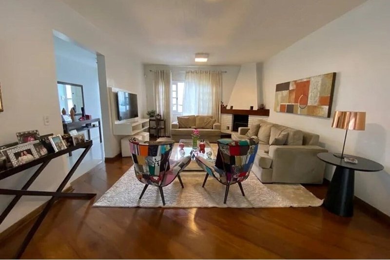 Casa a venda - Planalto Paulista - 2 suítes 229m² dos Guainumbis São Paulo - 
