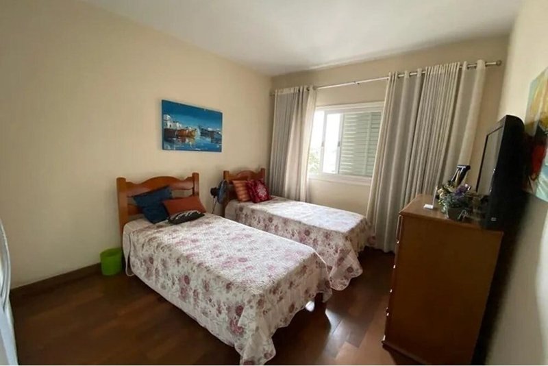 Casa a venda - Planalto Paulista - 2 suítes 229m² dos Guainumbis São Paulo - 