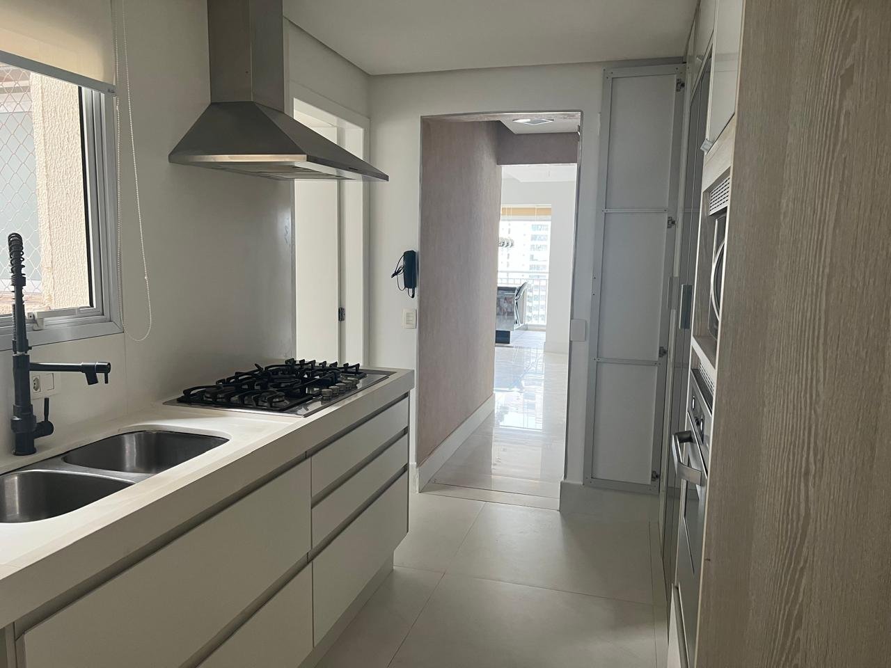 Apartamento à venda com 3 quartos, 155m² - Foto 7