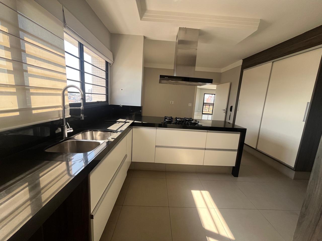 Apartamento com 3 dormit&oacute;rios &agrave; venda,316 m&sup2; - Condom&iacute;nio Torre Branca - Sorocaba - SP Avenida Doutor Afonso Vergueiro Sorocaba - 