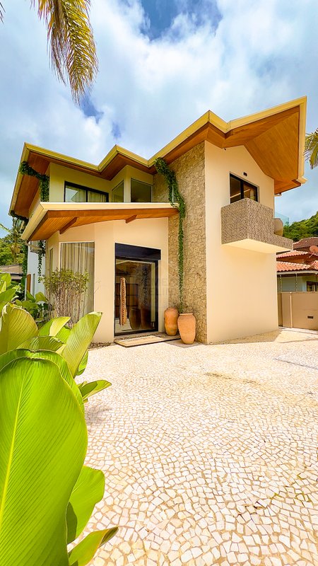 Casa maravilhosa recém construída fora de condomínio na Praia de Juquehy - LOCAÇÃO DIÁRIA - São Sebastião - 