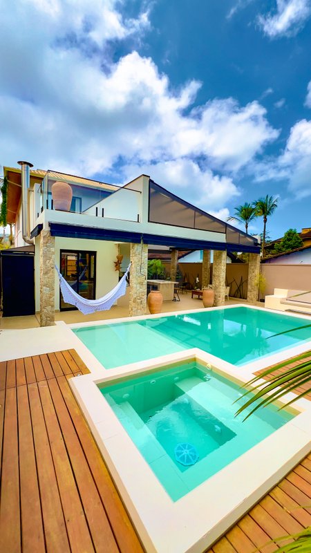 Casa maravilhosa recém construída fora de condomínio na Praia de Juquehy - LOCAÇÃO DIÁRIA - São Sebastião - 