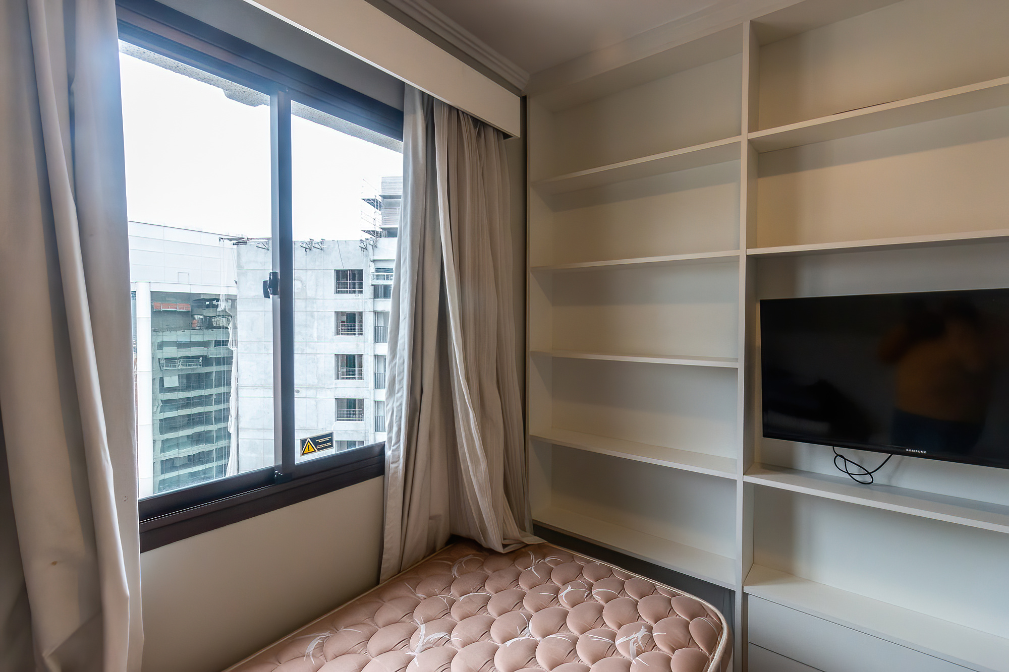 VENDE-SE APARTAMENTO 54M2 - PRONTO PARA MORAR Rua Alvorada São Paulo - 