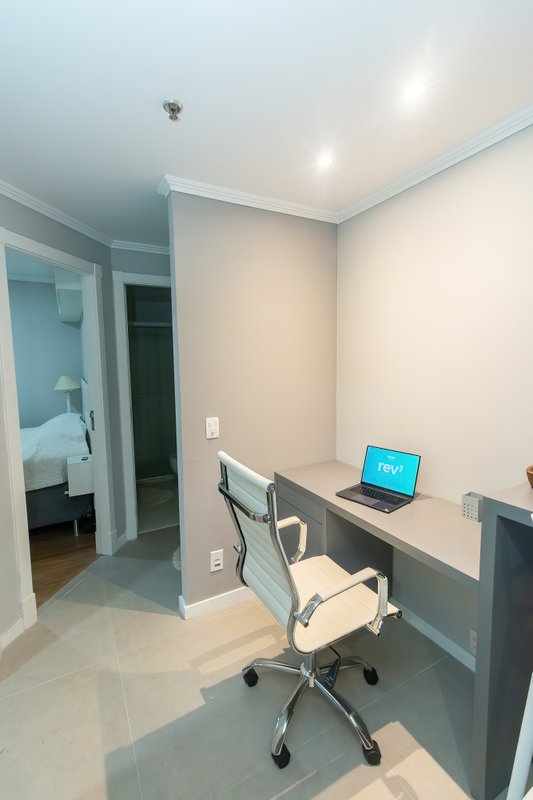 ALUGA-SE APARTAMENTO 54M2 - MOBILIADO - PRONTO PARA MORAR Rua Alvorada São Paulo - 