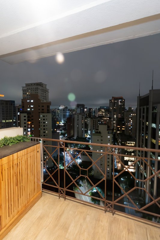 ALUGA-SE APARTAMENTO 54M2 - MOBILIADO - PRONTO PARA MORAR Rua Alvorada São Paulo - 