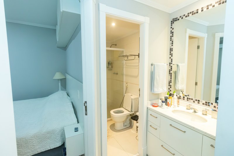 ALUGA-SE APARTAMENTO 54M2 - MOBILIADO - PRONTO PARA MORAR Rua Alvorada São Paulo - 