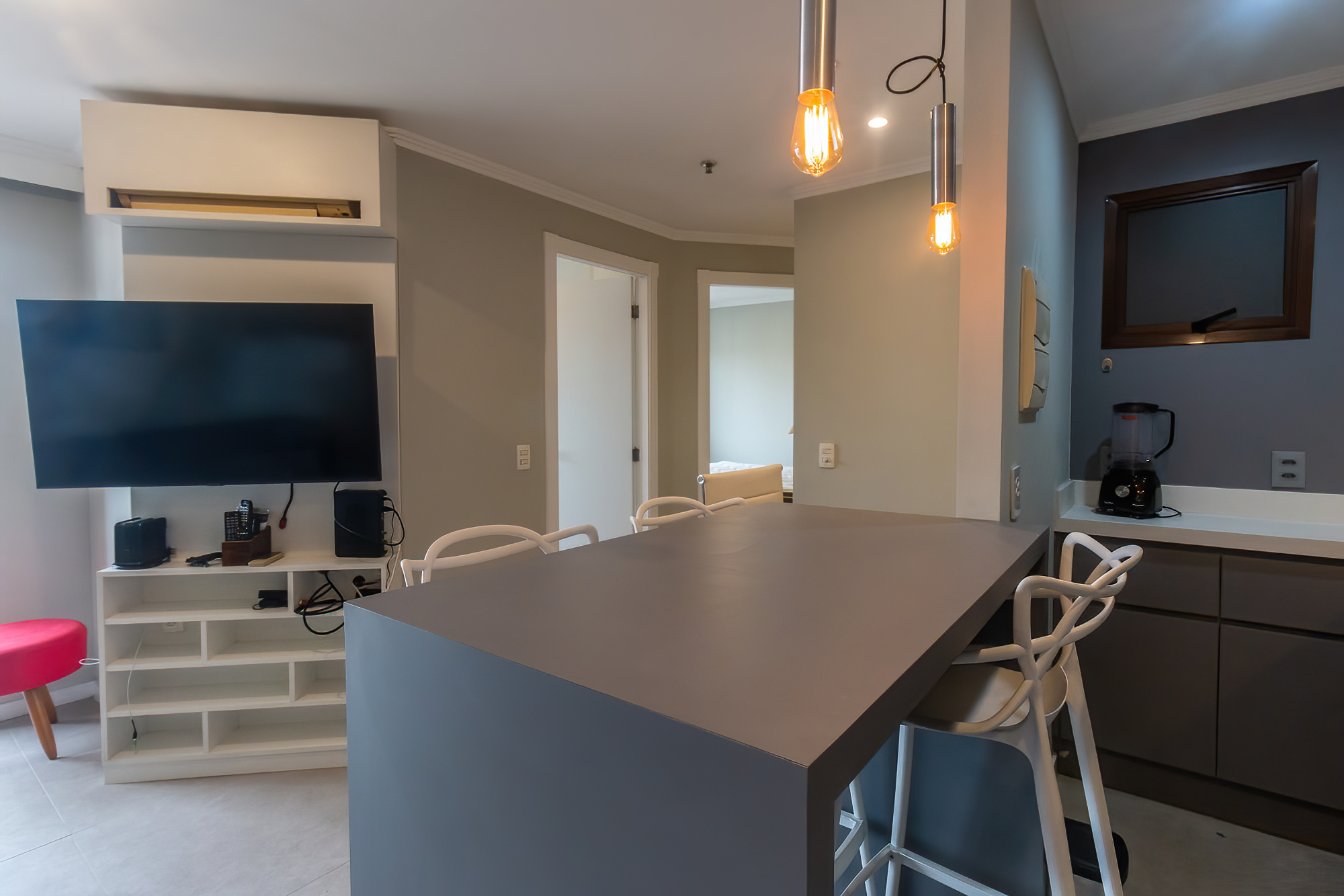 VENDE-SE APARTAMENTO 54M2 - PRONTO PARA MORAR Rua Alvorada São Paulo - 