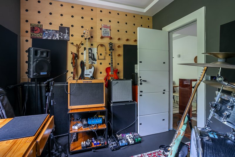 2 Quartos com vaga e vista para o verde em Laranjeiras! Rua Alice Rio de Janeiro - 