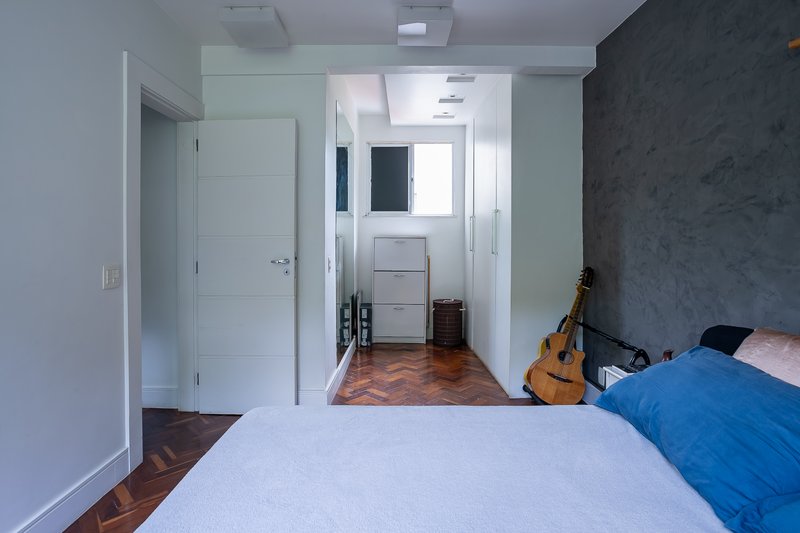 2 Quartos com vaga e vista para o verde em Laranjeiras! Rua Alice Rio de Janeiro - 