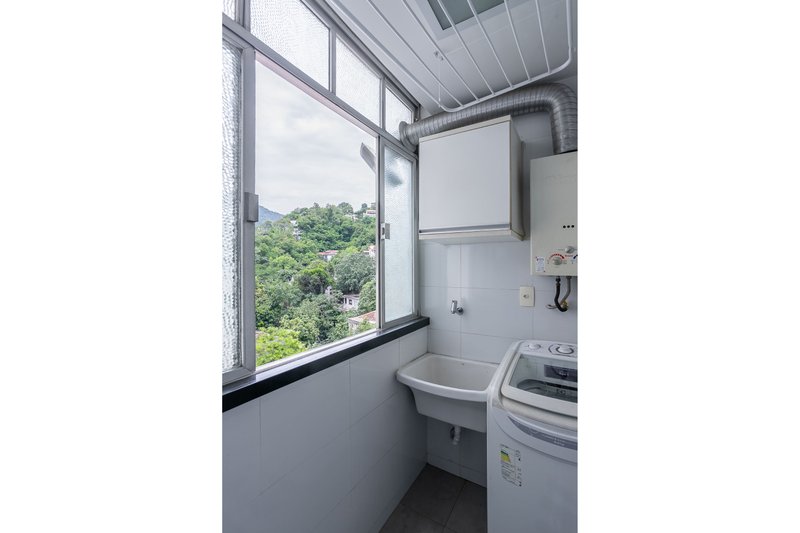 2 Quartos com vaga e vista para o verde em Laranjeiras! Rua Alice Rio de Janeiro - 