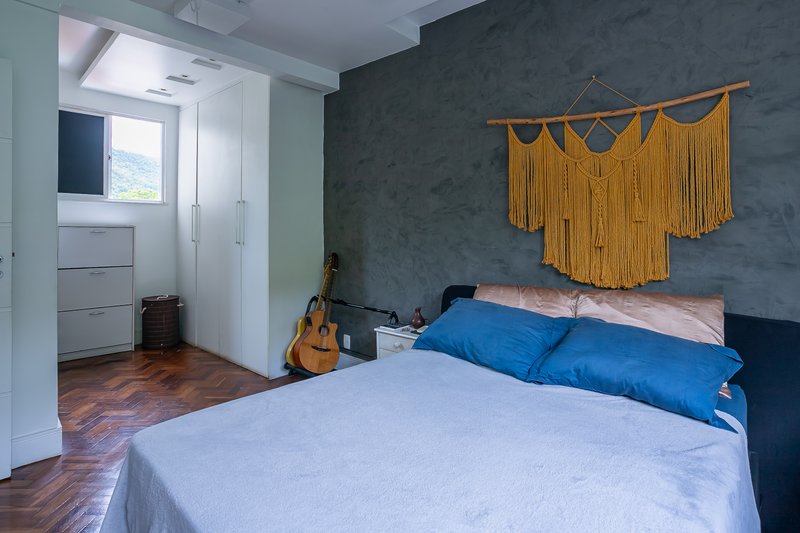2 Quartos com vaga e vista para o verde em Laranjeiras! Rua Alice Rio de Janeiro - 