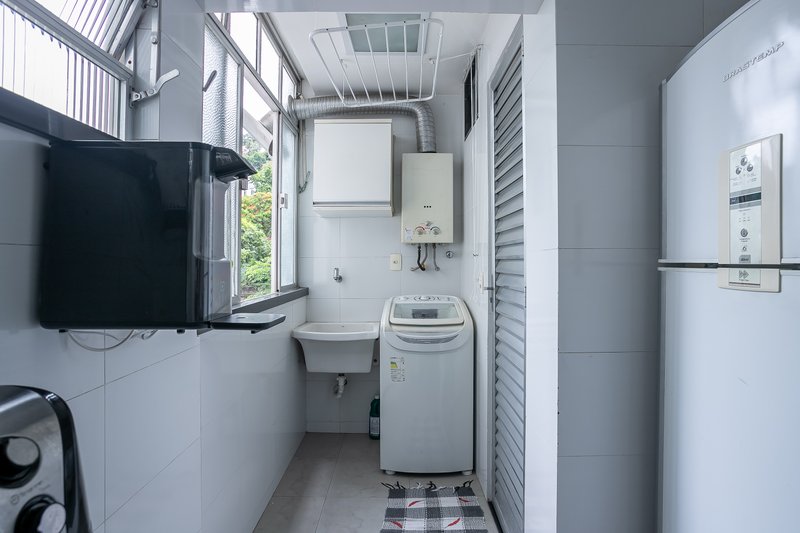 2 Quartos com vaga e vista para o verde em Laranjeiras! Rua Alice Rio de Janeiro - 