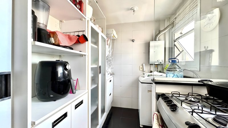 R$ 560.000 - UP LIFE - APARTAMENTO - 75M2 - 3 DORM - 1 VAGA - SACADA - VISTA - INFRA Rua Limoeiro Porto Alegre - 