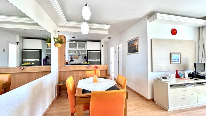 R$ 560.000 - UP LIFE - APARTAMENTO - 75M2 - 3 DORM - 1 VAGA - SACADA - VISTA - INFRA Rua Limoeiro Porto Alegre - 