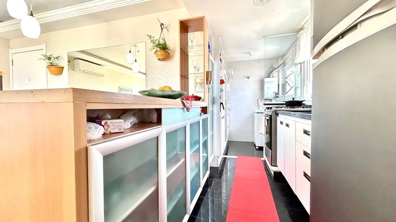 R$ 560.000 - UP LIFE - APARTAMENTO - 75M2 - 3 DORM - 1 VAGA - SACADA - VISTA - INFRA Rua Limoeiro Porto Alegre - 