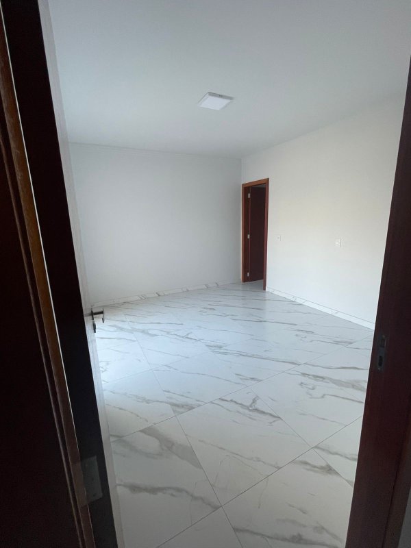 Casa Limoeiro 1 suíte mais 2 quartos - Brusque - 
