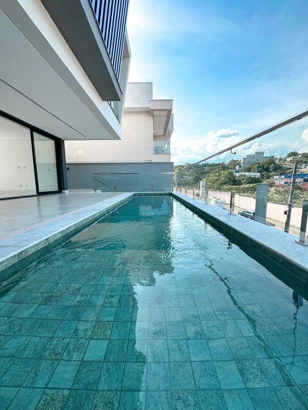 Linda Casa Real Park Av Renova dos Santos Arujá - 