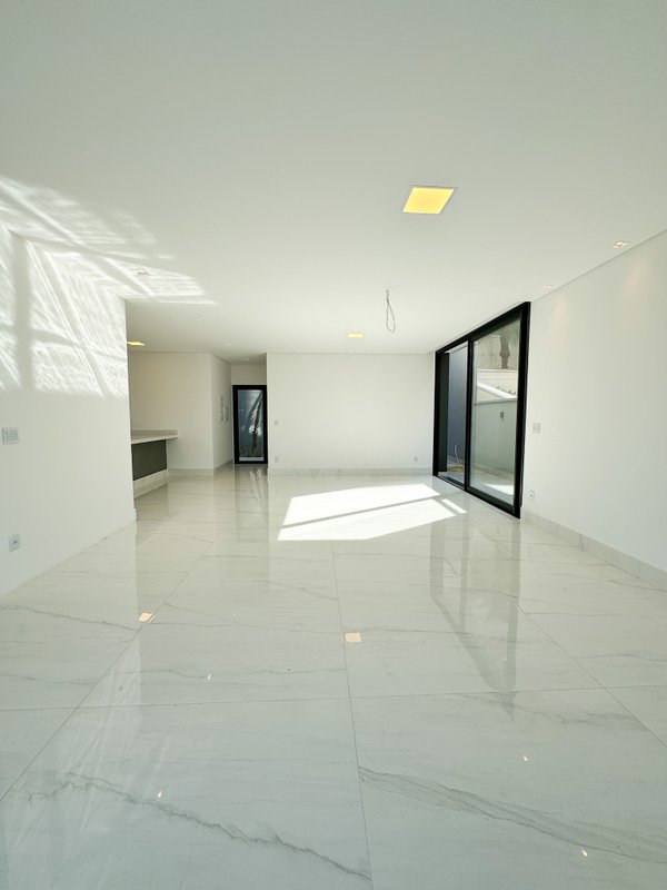 Linda Casa Real Park Av Renova dos Santos Arujá - 