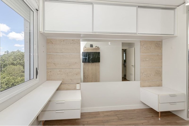 Apartamento CRL 135 Apto 612541001-99 1 suíte 79m² limoeiro Porto Alegre - 