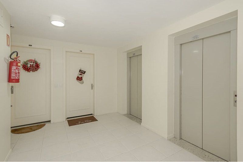 Apartamento CRL 135 Apto 612541001-99 1 suíte 79m² limoeiro Porto Alegre - 