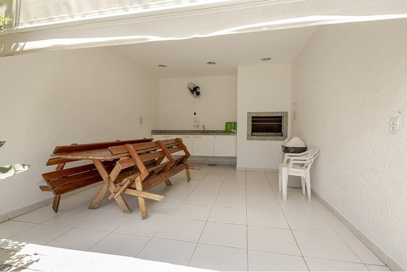 Apartamento CRL 135 Apto 612541001-99 1 suíte 79m² limoeiro Porto Alegre - 