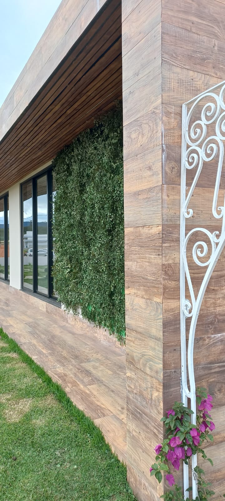 Casa com 3 dormit&oacute;rios &agrave; venda,292 m&sup2; - Condom&iacute;nio Village Ipanema II - Ara&ccedil;oiaba - SP Av: Francisco de Assis Chateaubriand Araçoiaba da Serra - 