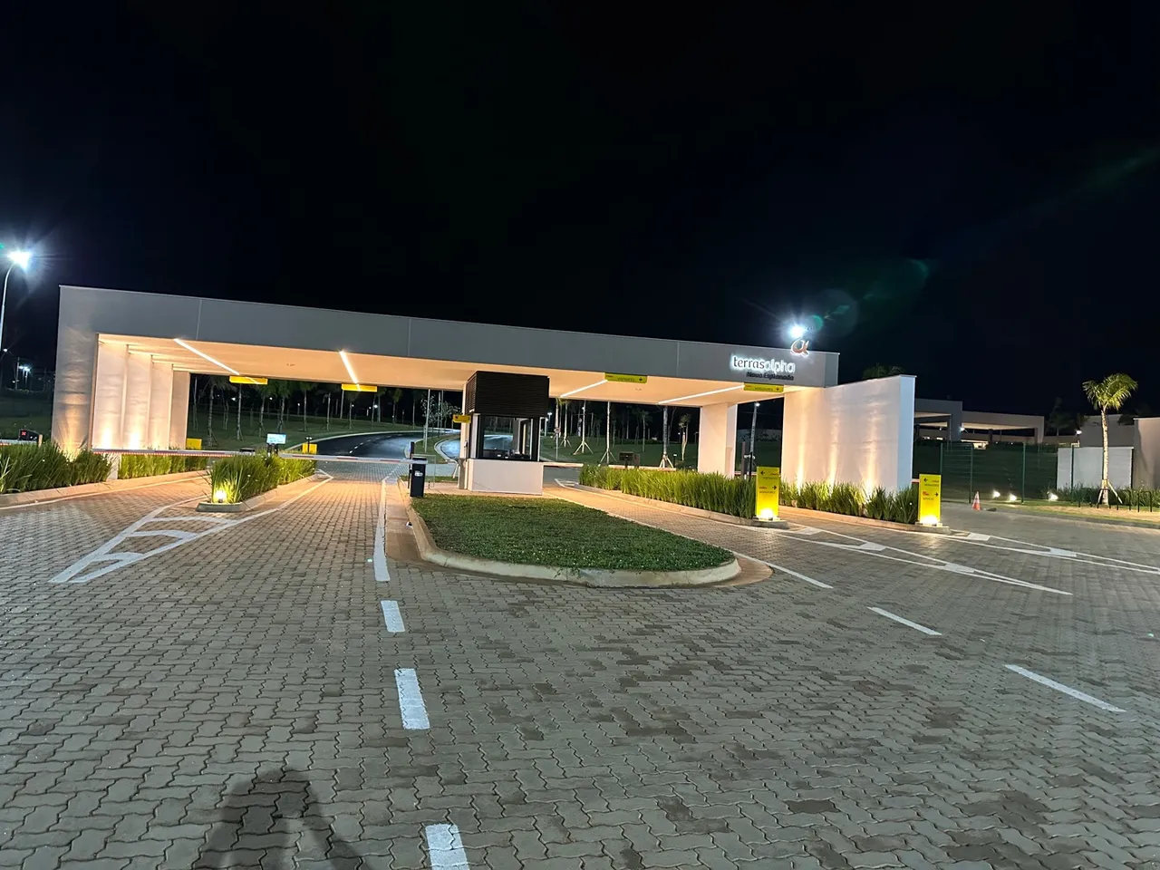 Terreno &agrave; venda,315 m&sup2;- Condom&iacute;nio Terras Alpha - Votorantim - SP Avenida Rogério Cassola Votorantim - 