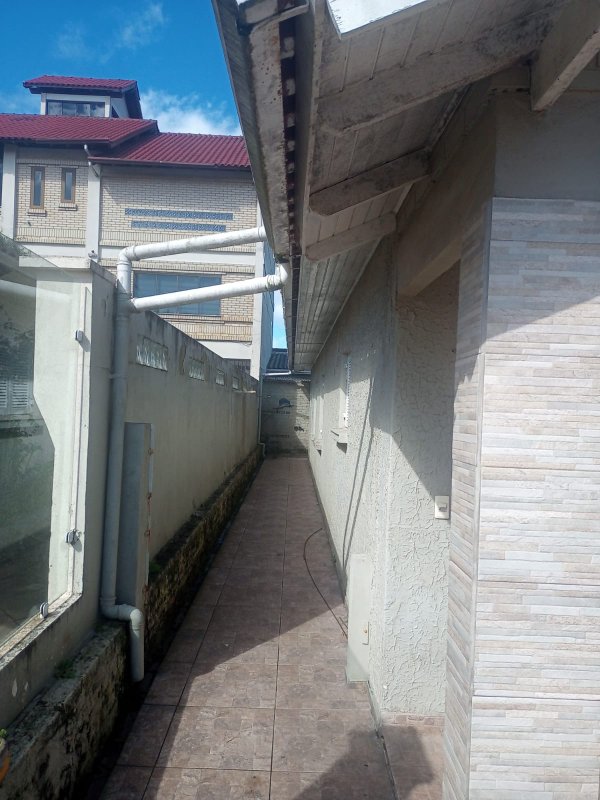 R$ 550.000 - OPORTUNIDADE - CASA NA PRAIA - 134M2 - 2 DORM - EDÍCULA - 1 VAGA Rua São Judas Tadeu Tramandaí - 